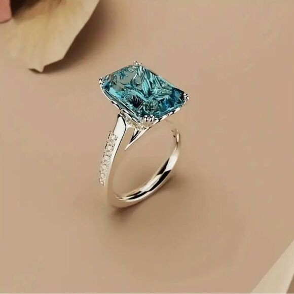 🩵 NEW sea blue CZ STUNNING princess cut ring 🩵 - Picture 4 of 5